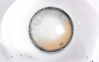 Close up detailed view of a i-Sha Reborn Oak Haze contact lens design
